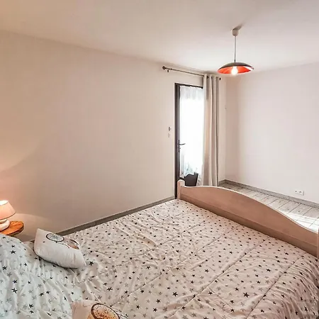 Дом отдыха 3 Bedroom Gorgeous In *